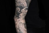 Never Say Die – Tattoo Studio
